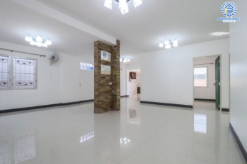 *****บ้านเดี่ยวมือสองย่านนนทบุรี ม.ชลลดา บางบัวทอง หลังมุม! แบรนด์ L&H เนื้อที่เยอะ 62 ตร.ว. ฟังก์ชัน 3 ห้องนอน 2 ห้องน้ำ 2 ที่จอดรถ บ้านชั้นเดียวตกแต่งใหม่ สไตล์รีสอร์ท มีห้องน้ำแยก บนทำเลดี ติดถ.บางกรวย-ไทรน้อย ใกล้รถไฟฟ้าสายสีม่วง "สถานีบางพลู"